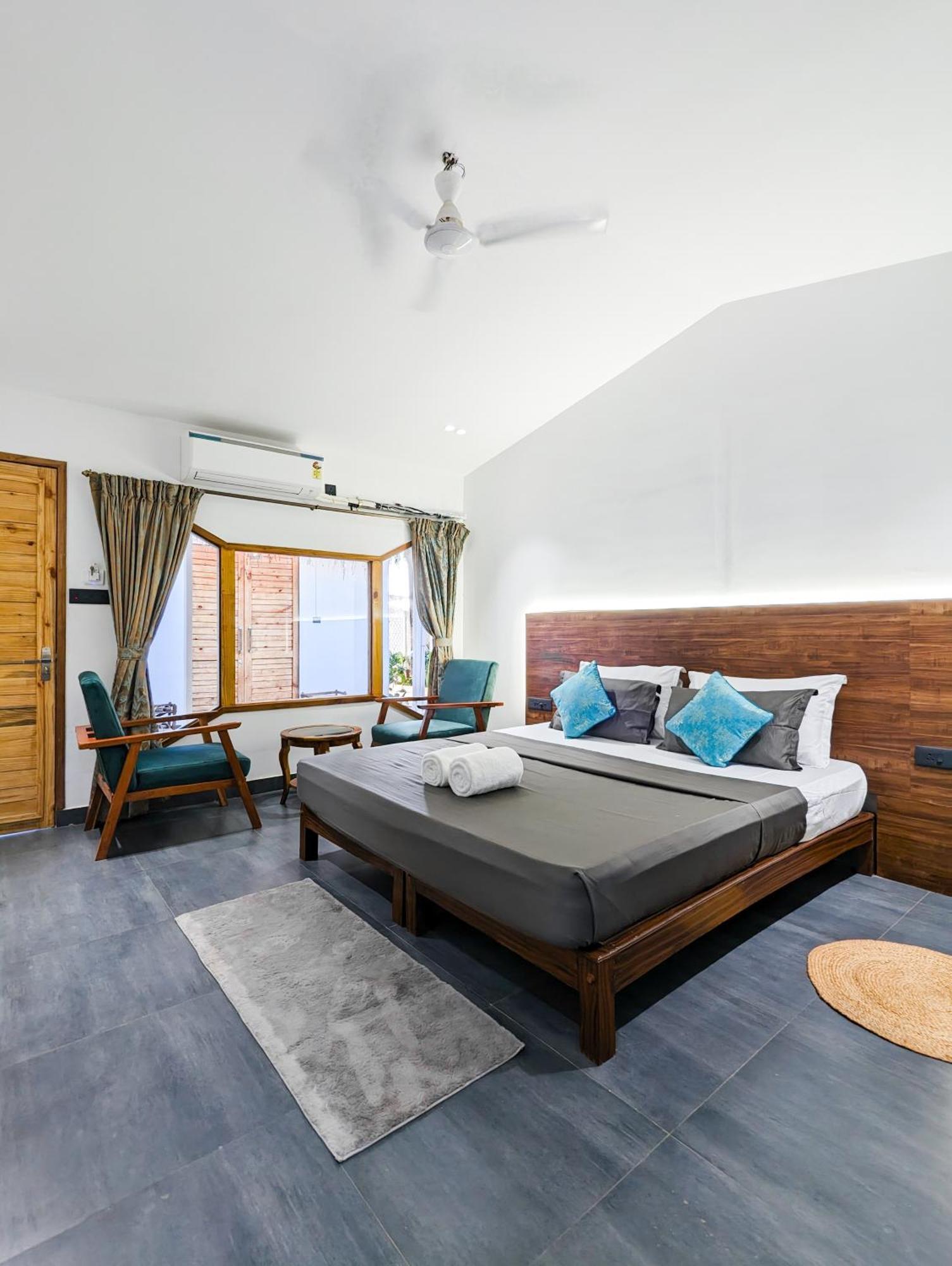 Aqua Beach Stays Ashwem 만드렘 외부 사진