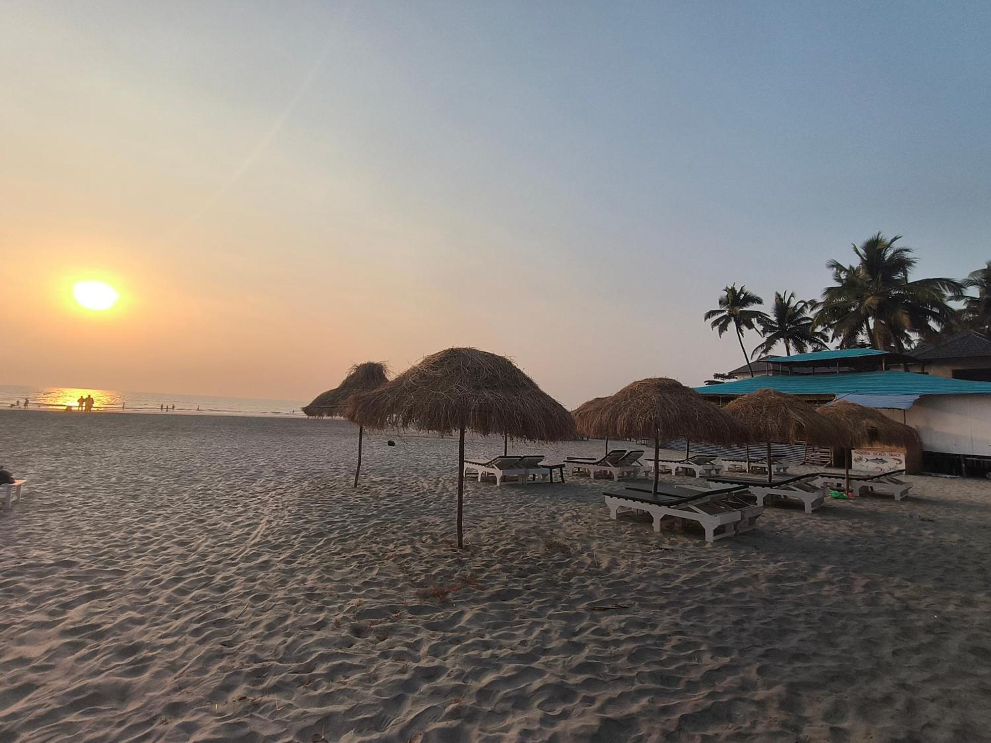 Aqua Beach Stays Ashwem 만드렘 외부 사진