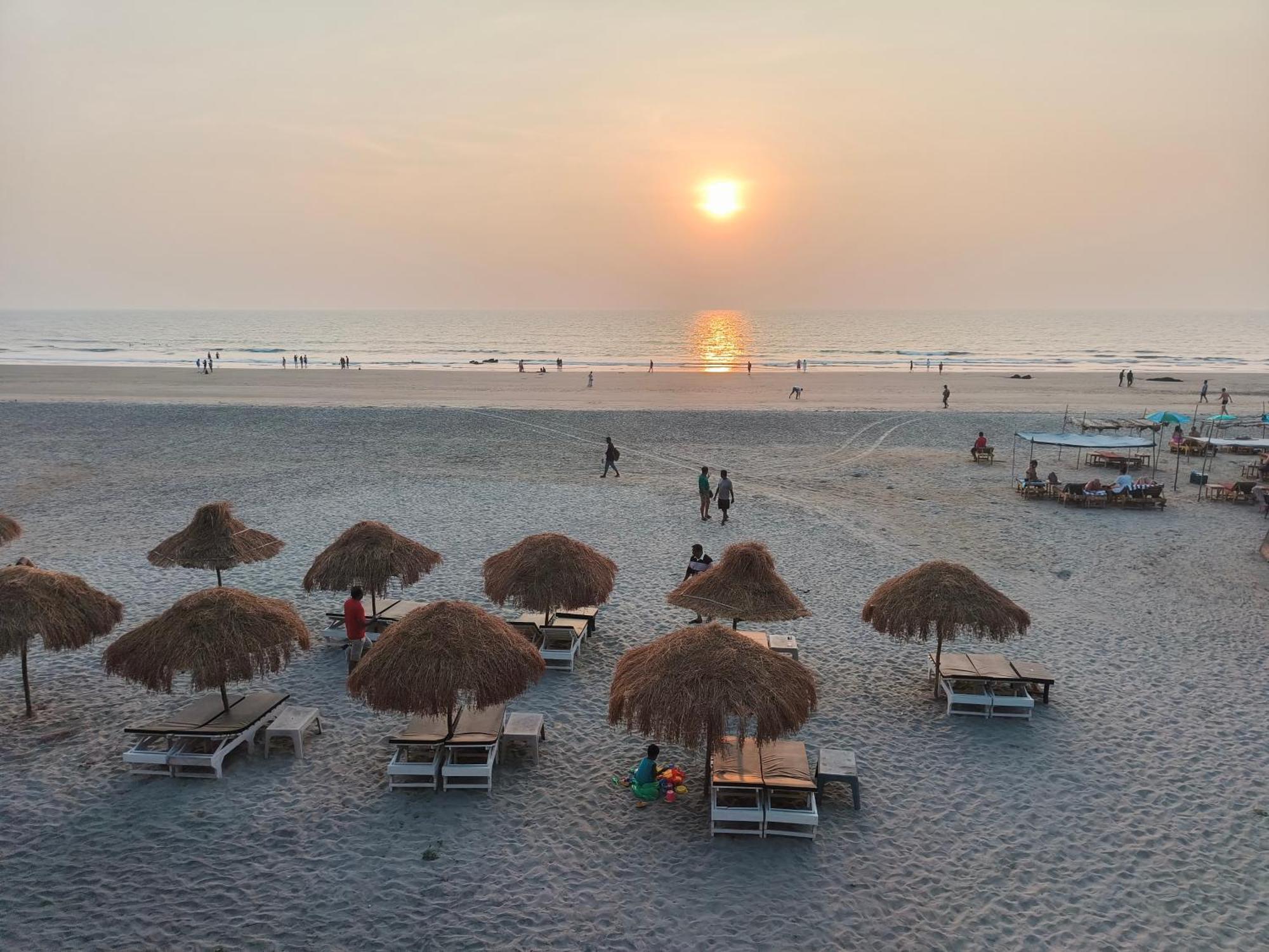 Aqua Beach Stays Ashwem 만드렘 외부 사진