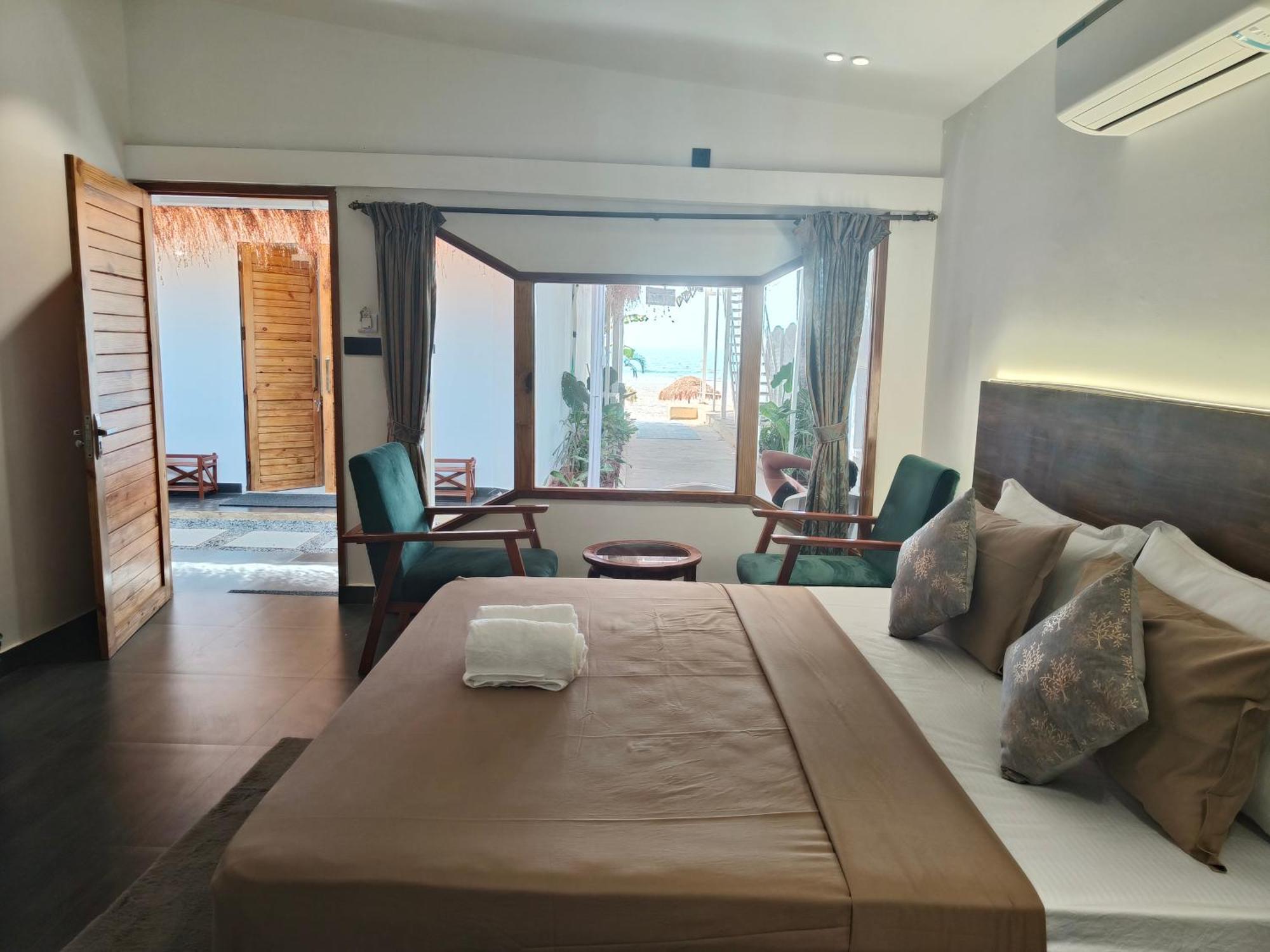 Aqua Beach Stays Ashwem 만드렘 외부 사진