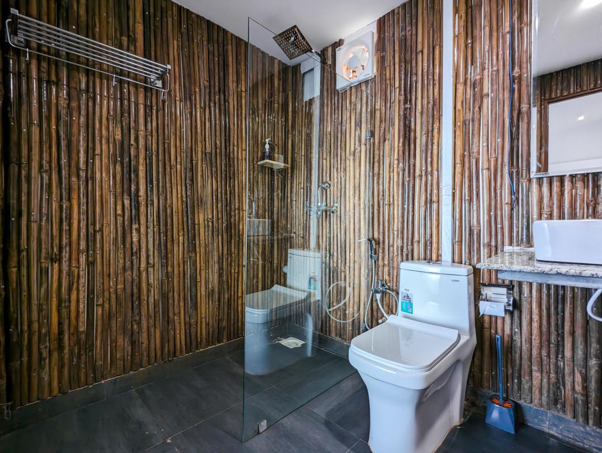 Aqua Beach Stays Ashwem 만드렘 외부 사진